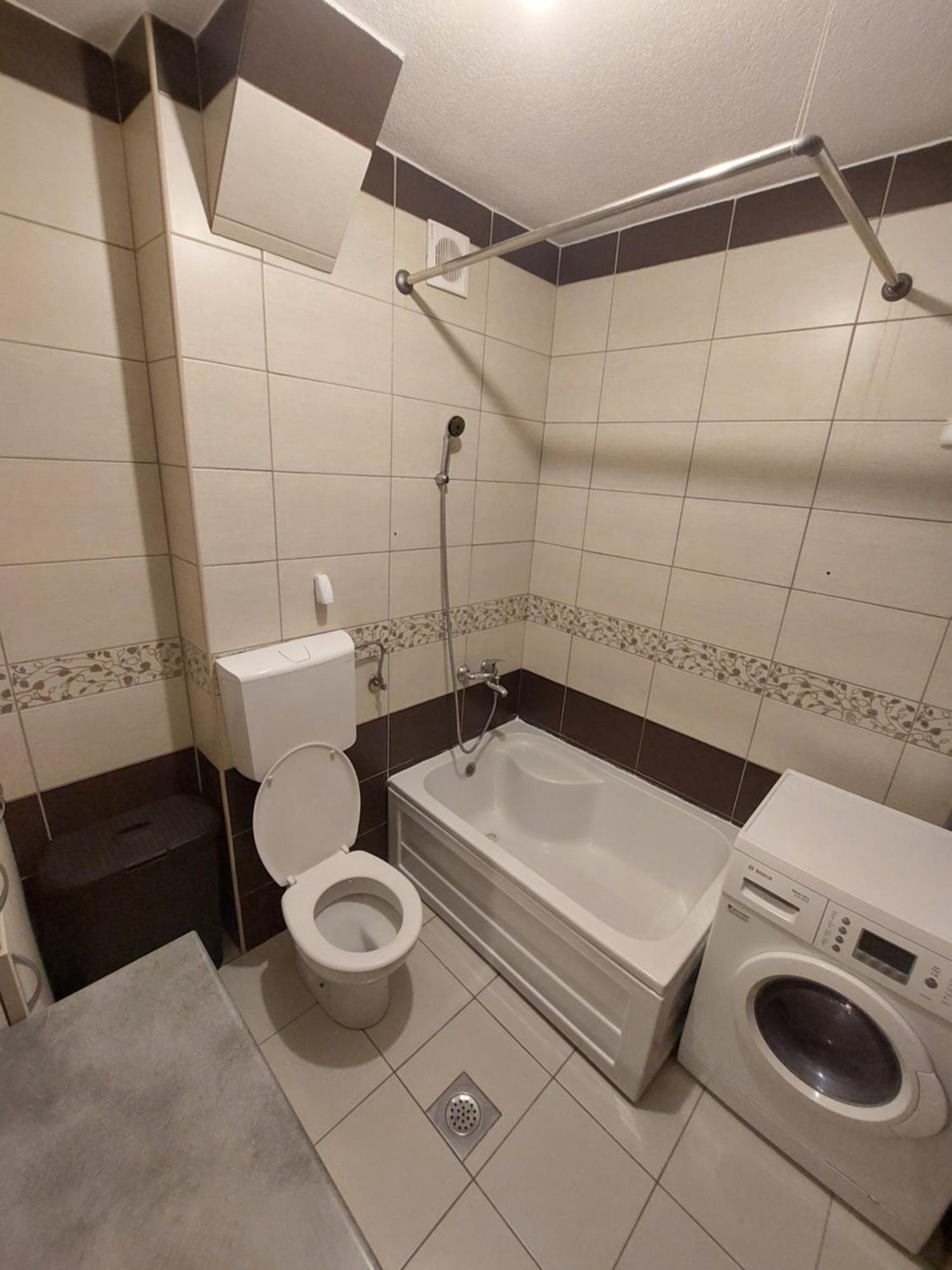 Index 2 Apartment